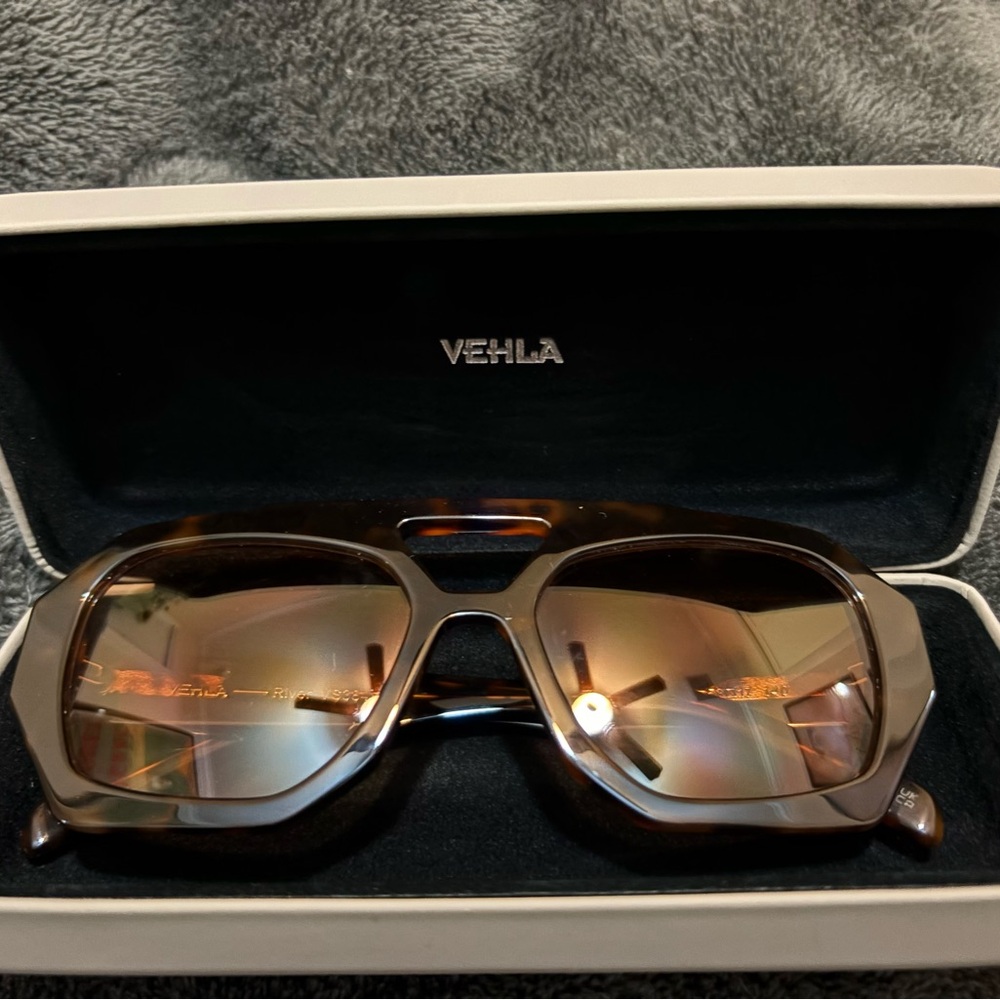 VEHLA Tortoise‎ Shell Sunglasses - Picture 4 of 6